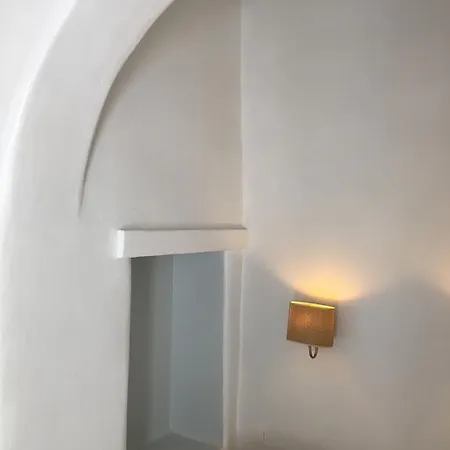 Altana Boutique Hotel 3*