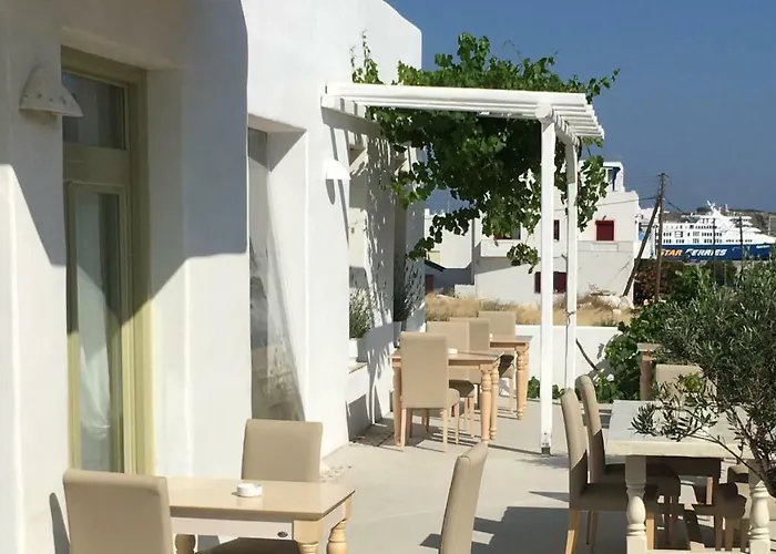 Altana Boutique Hotel 3*